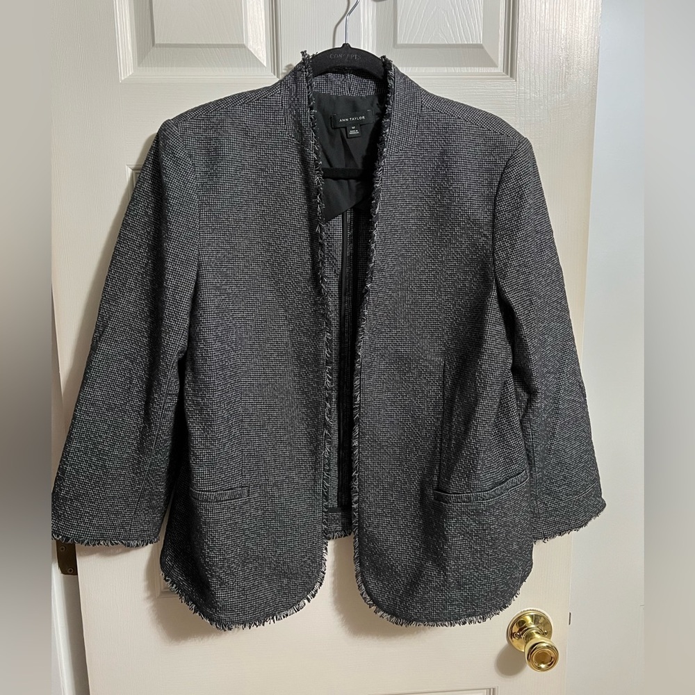 Ann Taylor black & white tweed open blazer, 3/4 sleeves, Women’s size 16 tall